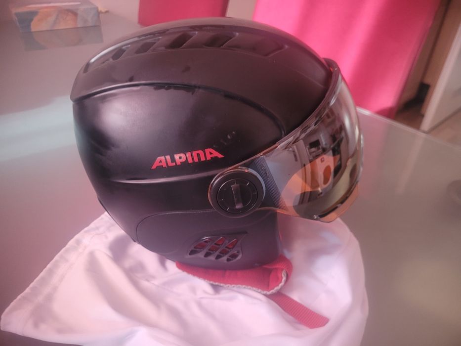 Alpina каска за ски