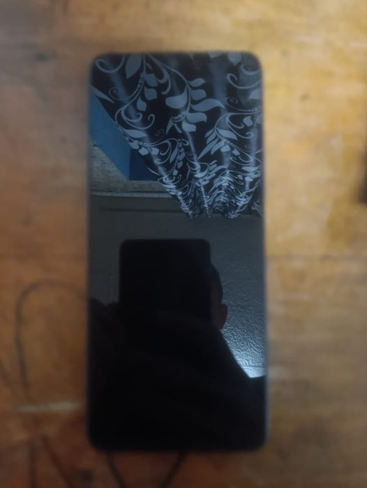 Обменяю Redmi A3 на айфон