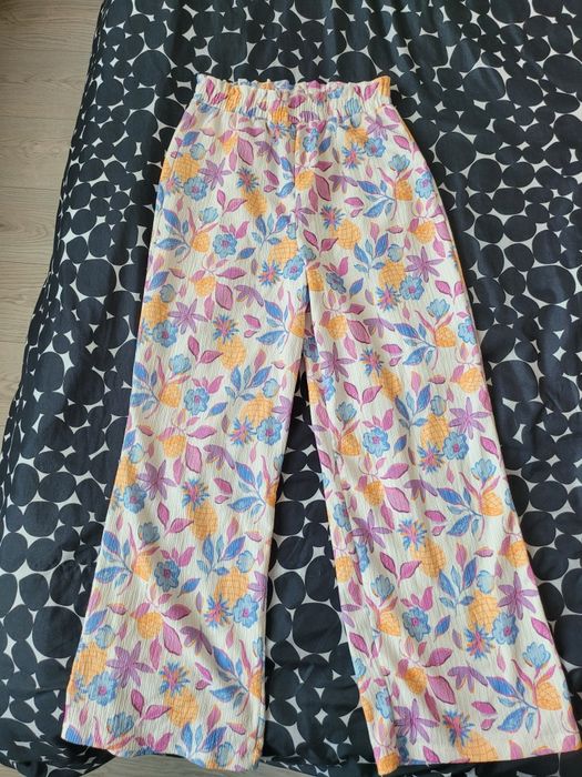 Летни дрешки за момиче.