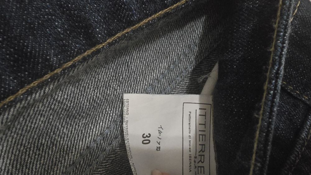 Дънки-чисто нови дънки