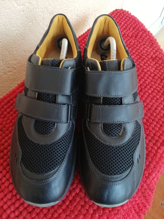 Pantofi noi piele naturala nr 44 Lucro bărbati