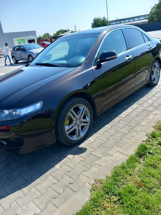 Honda Acord,  CL7, benzină