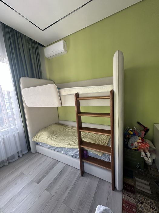 Кровать двухярустная