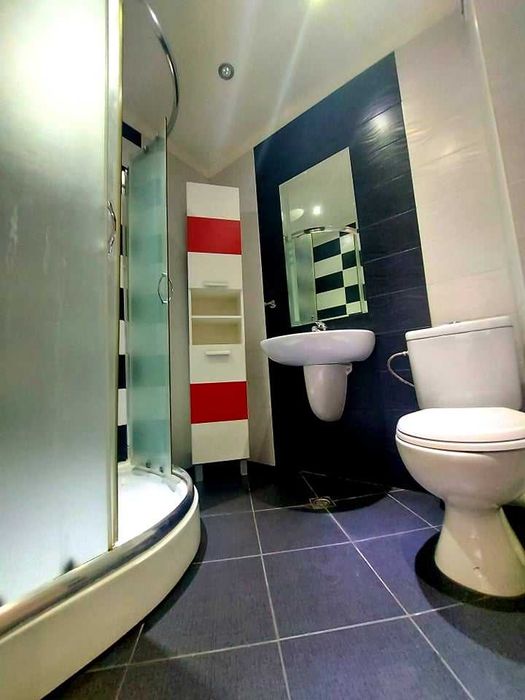 Дава се под наем Четиристаен апартамент в Бургас, Център - 160 кв.м за 408 € - Снимка #14