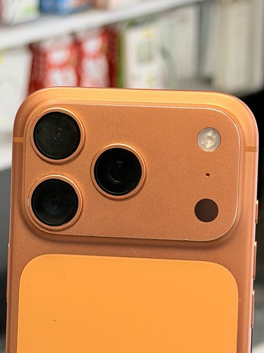 Apple iPhone 17 Pro 256GB Cosmic Orange