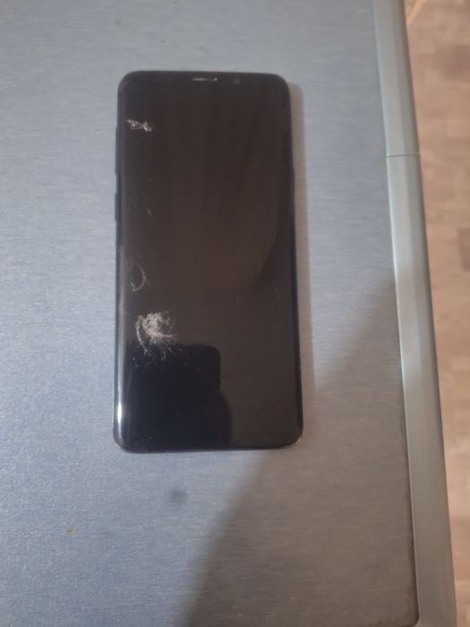 Продам телефон Samsung Galaxy S9 Plus 6/64GB