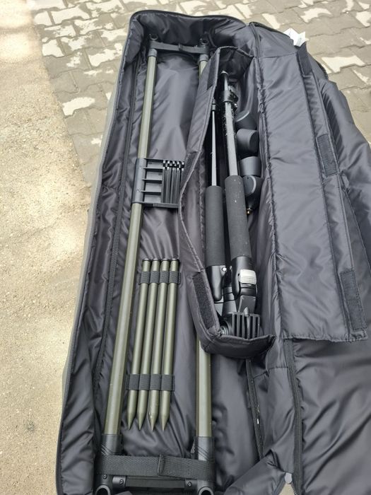 Vand rod pod 3 posturi