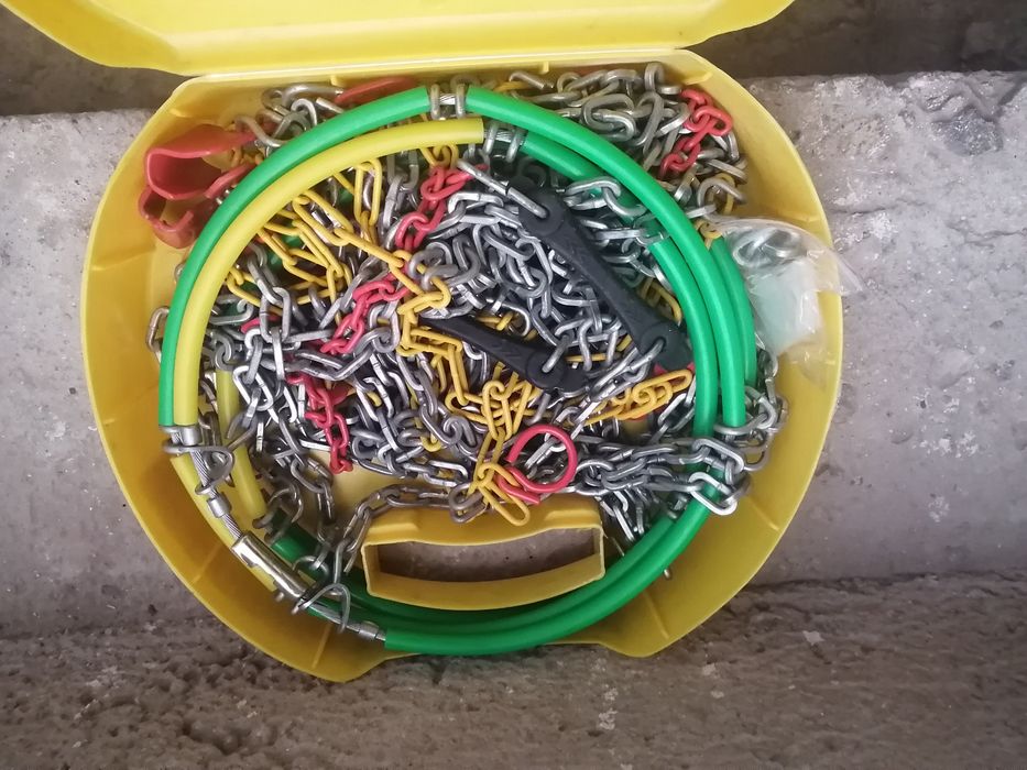 Аксесоари за кола, гуми и джанти