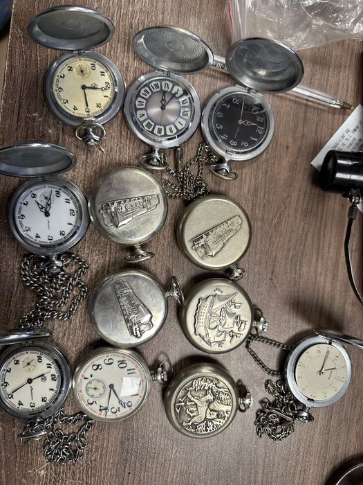 Джобни часовници молния