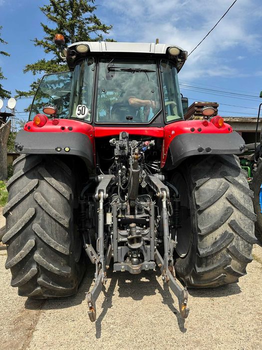 Tractor Massey Ferguson