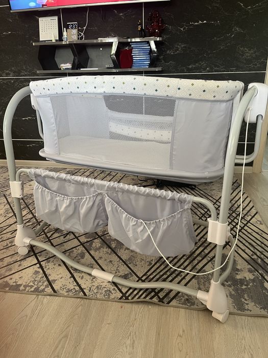 Продам манеж кровать Mastela.