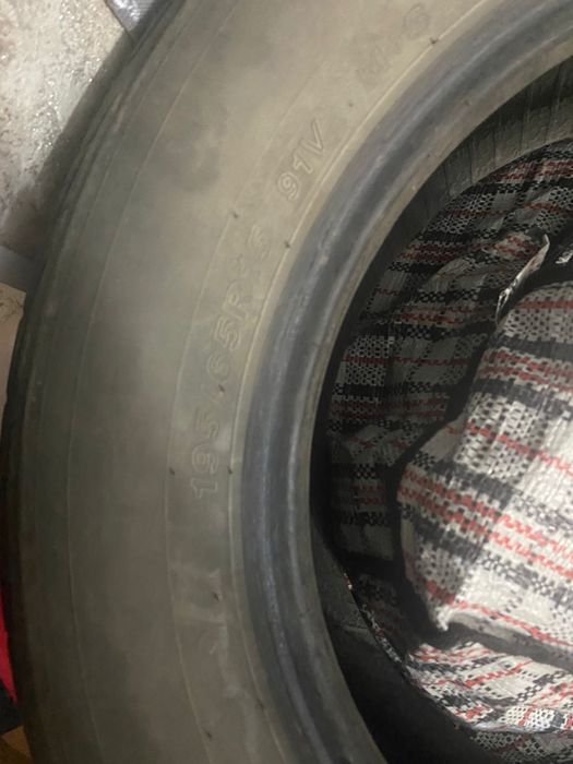 Продаются шины 195/65 R15