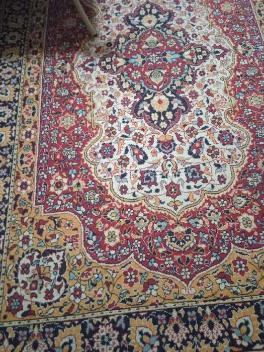 Gilamlar 3*4 o`lchamda