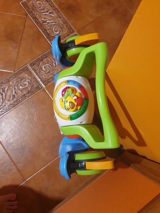 Музикална бебешка проходилка буталка Chicco с ергономично регулиране