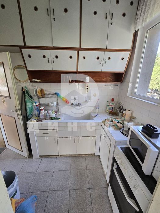 Етаж от къща в Стара Загора-Аязмото площ 188 цена 160000