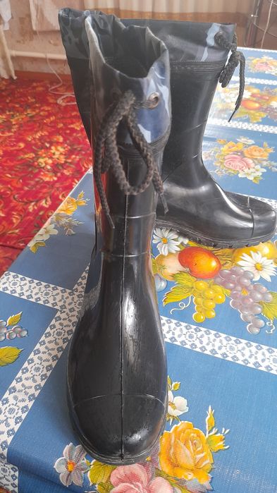 Резиновые сапоги