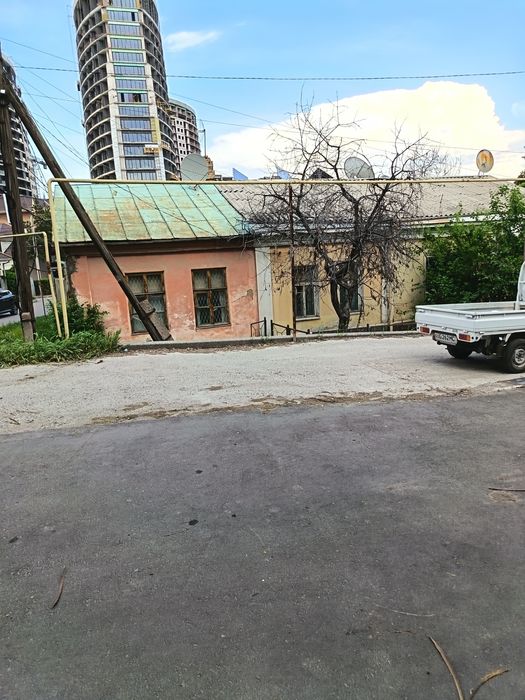 Продается дом, участок 3,61 сотка в М-Улугб р-не,Дархан