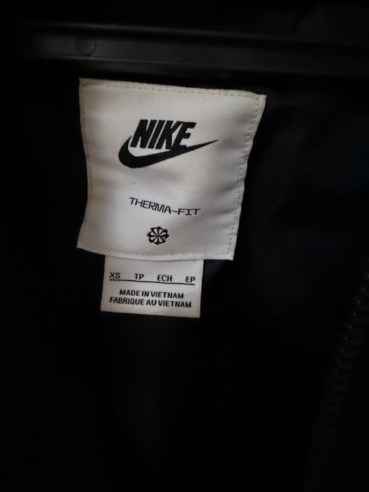 Черно зимно яке Nike