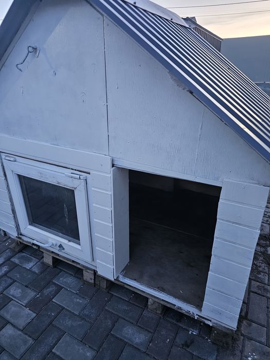 Будка для собаки