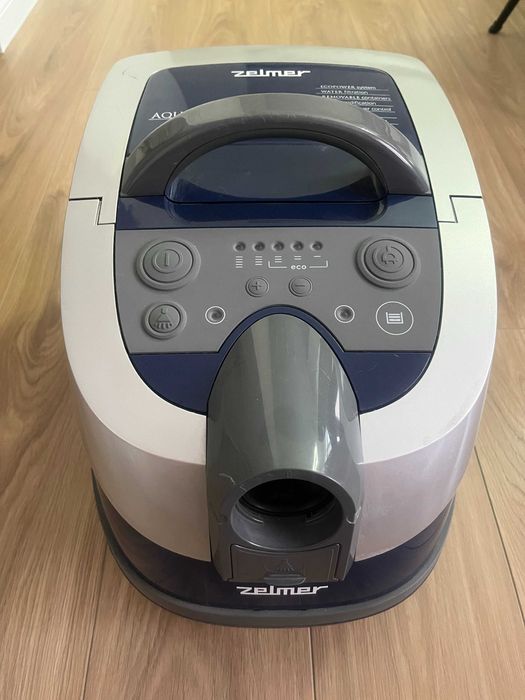 Продам моющим пылесос