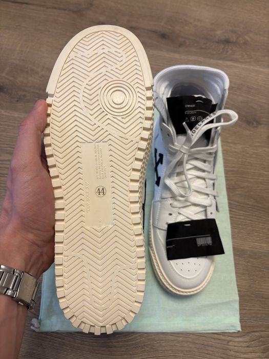 Off White Court 3.0 Premium