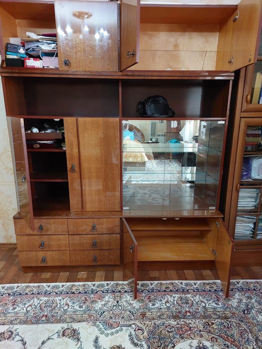 Отдам даром шкаф , в хорошем состоянии .