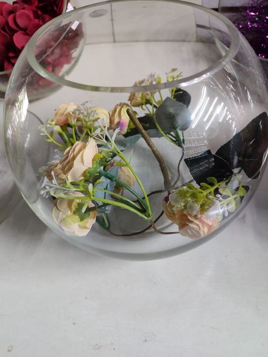 Аквариумы разные