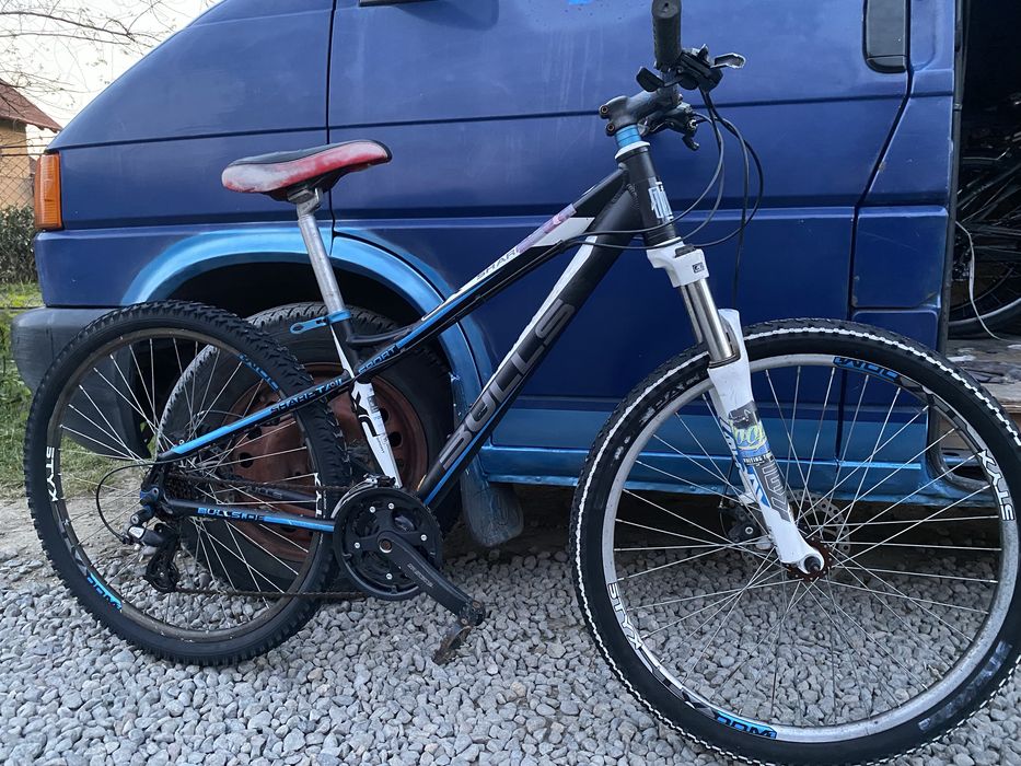 Vând 4 biciclete – prețuri mici, vânzare rapidă!