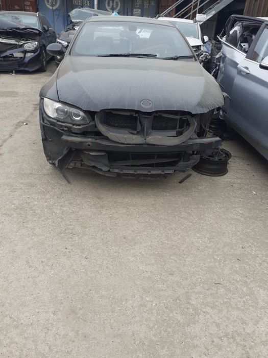 Dezmembrez BMW E92 325i