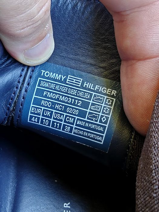 Tommy Hilfiger, 44, chelsea boots