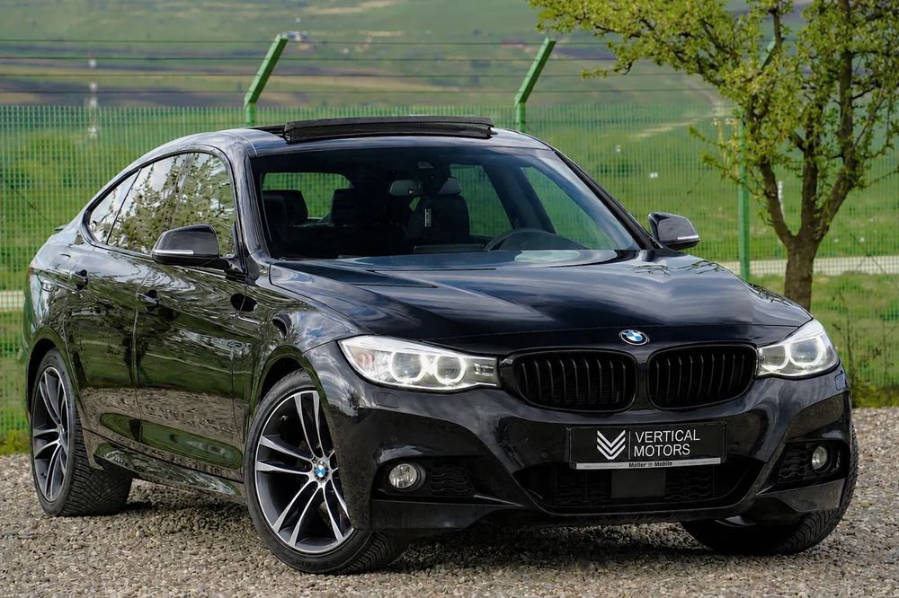 BMW Seria 3 320 M pack • 190 Cai • Distronic • Panorama • Carlig •