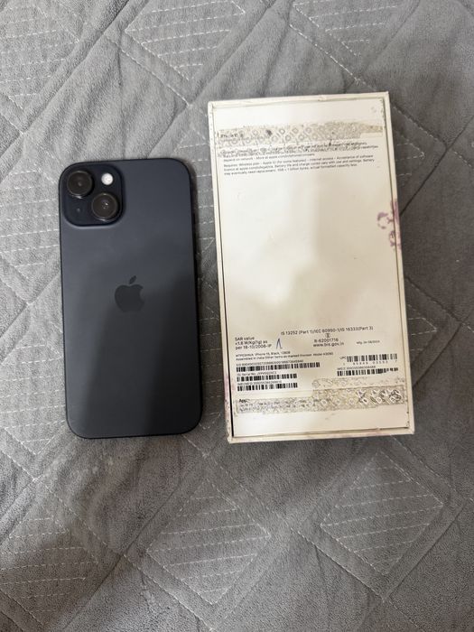 Продам IPhone 15, 128 GB