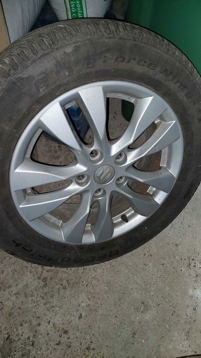 Jante originale suzuki cu cauciucuri de iarna