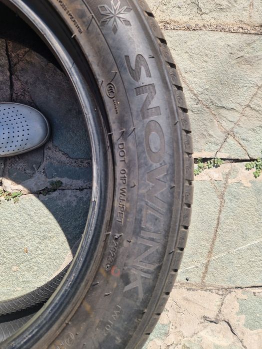Зимняя резина Triangle 235/55R19