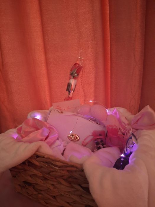 Boo basket cadou  perfect pentru persoana iubita
Vindem