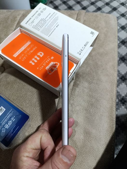 Самсунг А 30 s сотилади