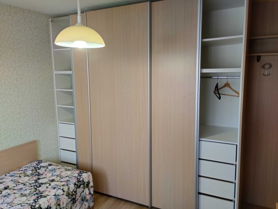 Дава се под наем Тристаен апартамент в Варна, Базар Левски - 70 кв.м за 428.91 € - Снимка #3