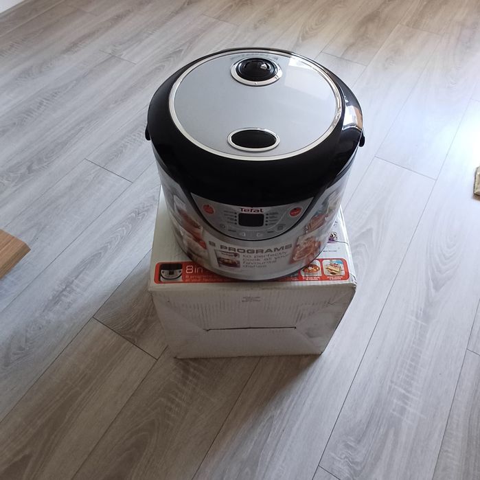 Multicooker Tefal 8 în 1 nou !!!