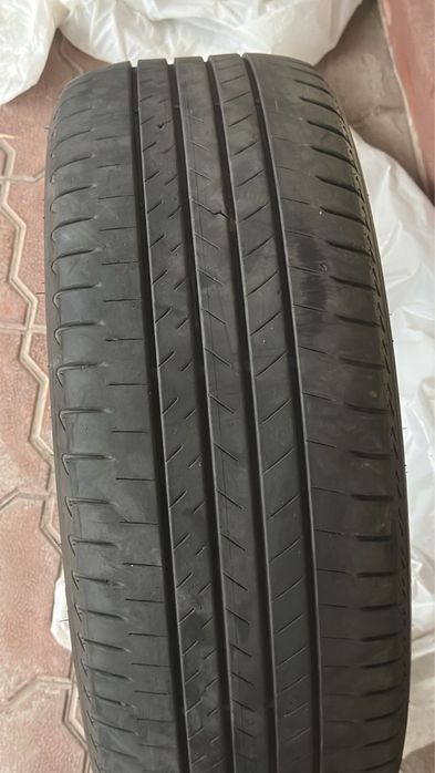 Летняя резина Bridgestone 255/45 R20