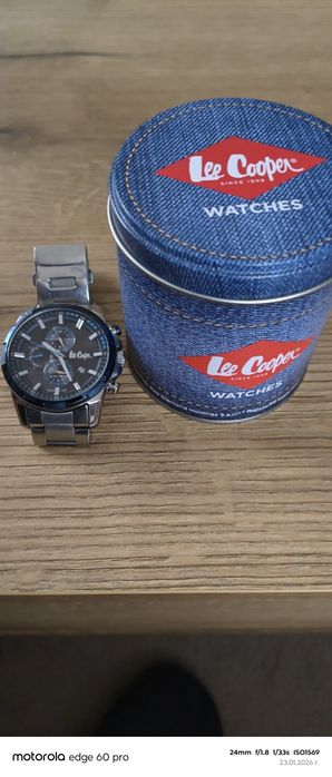 Продавам мъжки часовник