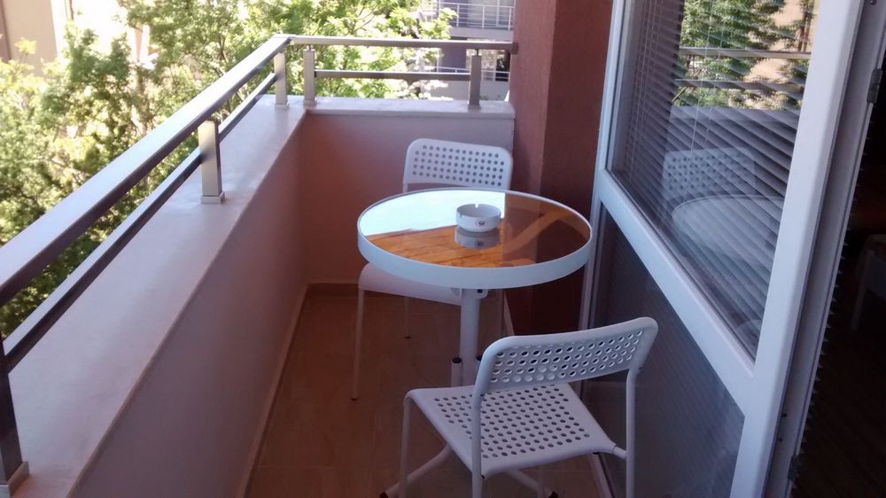 Дава се под наем Едностаен апартамент в Китен - 43 кв.м за 15.3 € - Снимка #3