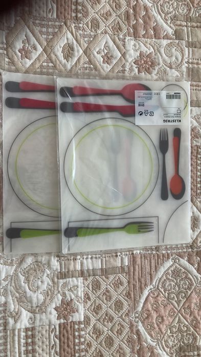 Подложки за хранене