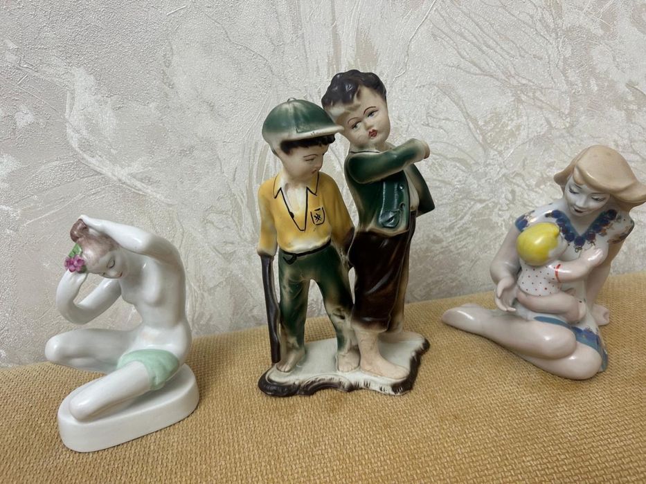 Фарфоровые статуэтки