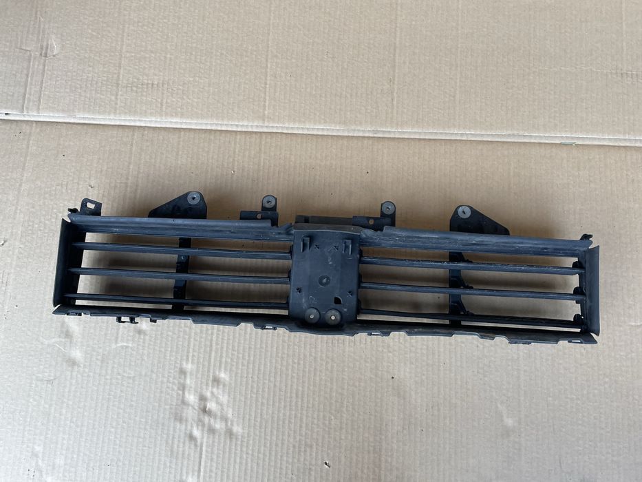 Решетка / Маска BMW 1 F40 | 2022