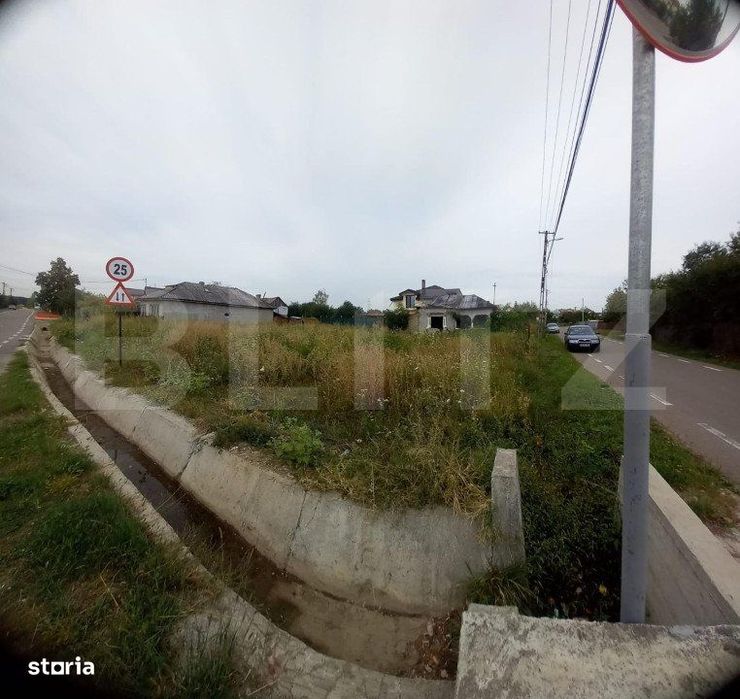 Teren intravilan 670mp, Priseaca