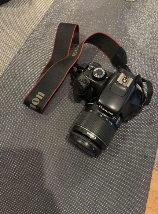 Фотоапарат Canon Rebel T3