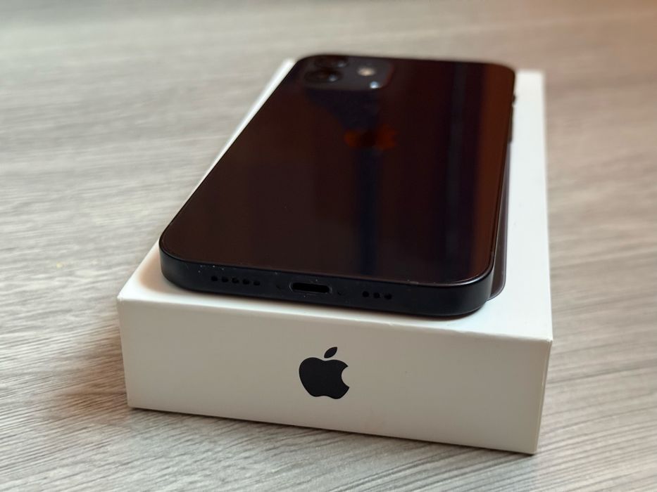 iPhone 12  ,64Gb, black ,Neverlocked ,baterie 100%