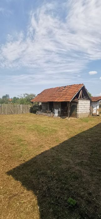 Vând casă în Poienii de Jos