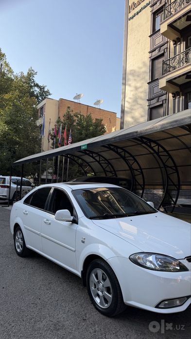 Srochna Jentraa 2023  toza oq toza