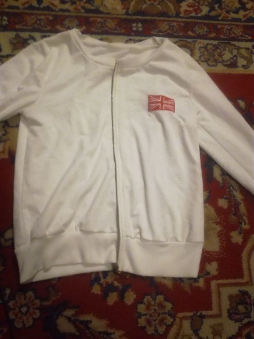 Продам кофты женские